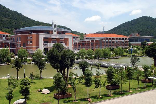 浙江省义乌中学新校区环境绿化