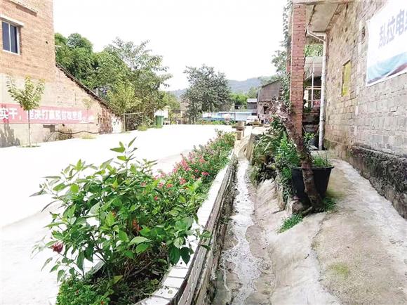 万州后山镇开展人居环境整治 打造宜居美丽乡村 重庆